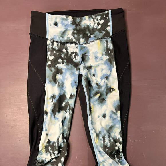 Lululemon Cropped Leggings - Picture 1 of 7
